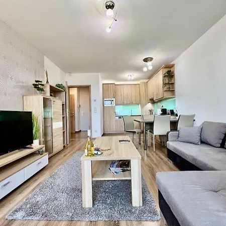 Apartament Universityaquaticumgreatforestclinicalcenter *