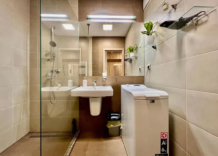 Universityaquaticumgreatforestclinicalcenter * דברצן