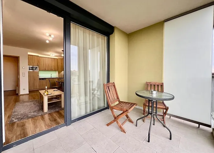 Universityaquaticumgreatforestclinicalcenter דירה *